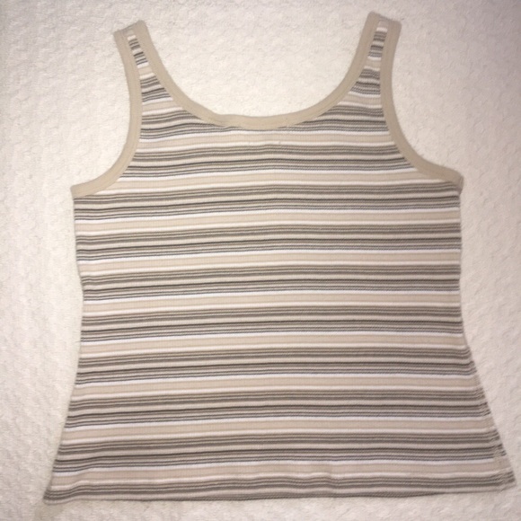 Shades of Nude cropped snap-front Tank Top - Picture 4 of 4